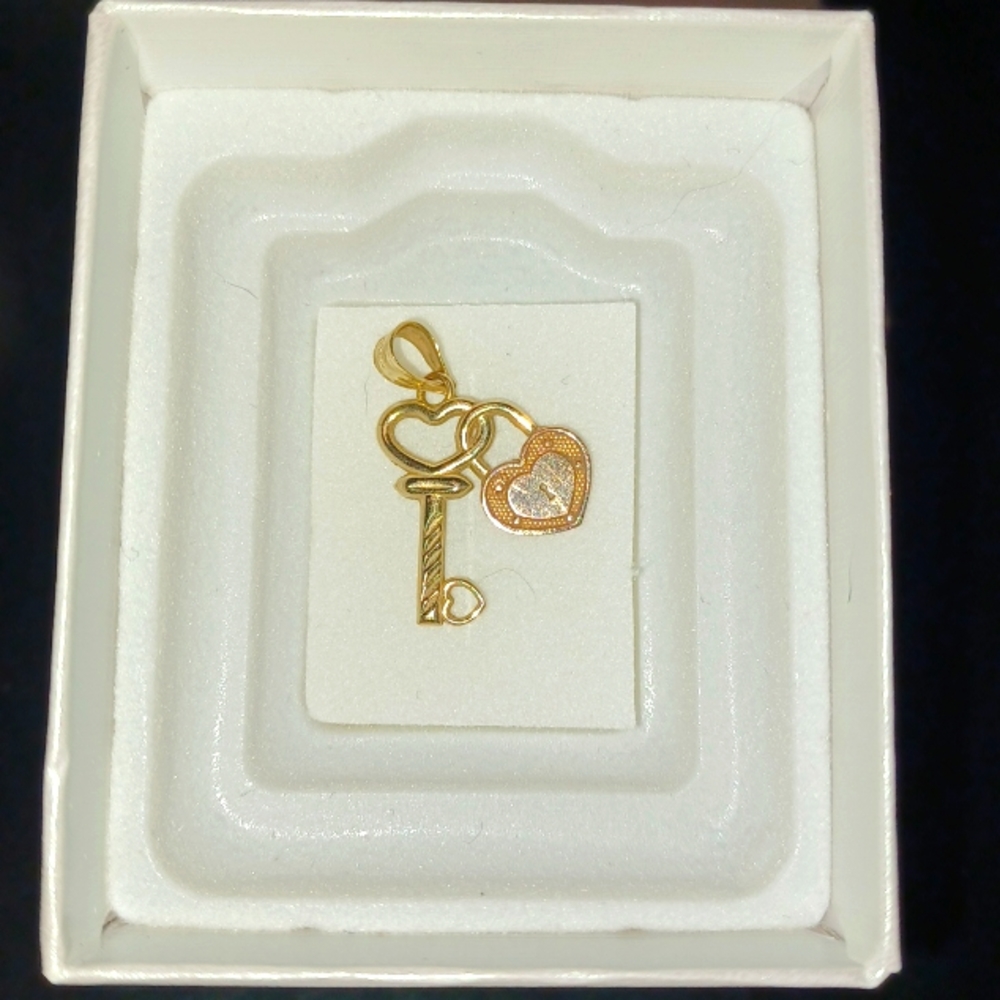 10K Yellow & Rose Gold "Key to My Heart" Charm